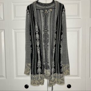 Gimmicks by BKE Cardigan